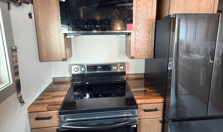 KITCHEN REMODELING